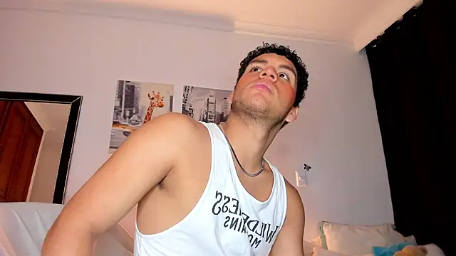 Snapshot of Curlblue chatting on 01.11.25 Curlblue online show from 01.11.25