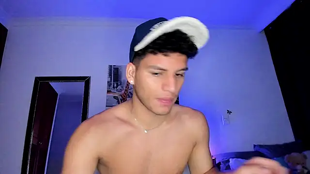 Snapshot of Curlblue chatting on 02.22.25 Curlblue online show from 02.22.25