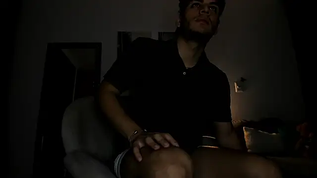 Snapshot of Curlblue chatting on 03.10.25 Curlblue online show from 03.10.25