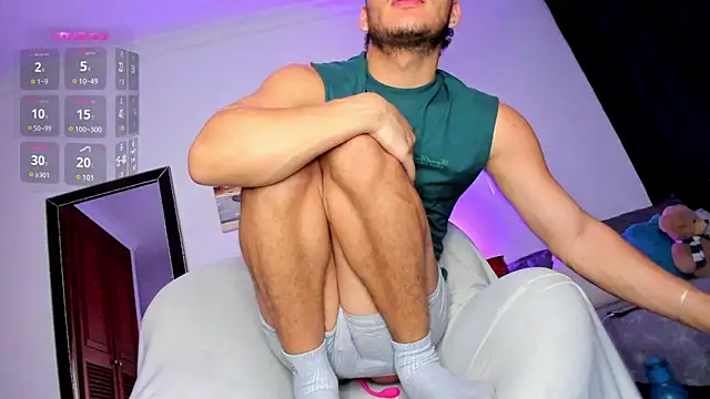 Snapshot of Curlblue chatting on 03.11.25 Curlblue online show from 03.11.25