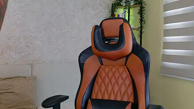 AdanReilly online show from 02.11.25