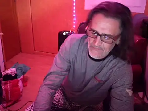 Lia Y PatrickX online show from 11.27.25