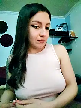 Snapshot of Paudelatorre chatting on 03.12.25 Paudelatorre online show from 03.12.25