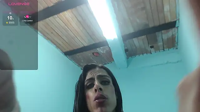 Snapshot of Aleja_Nauthy chatting on 02.09.25 Aleja Nauthy online show from 02.09.25