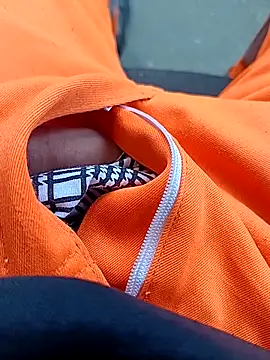 Snapshot of vadszex31 chatting on 10.21.25 vadszex31 online show from 10.21.25