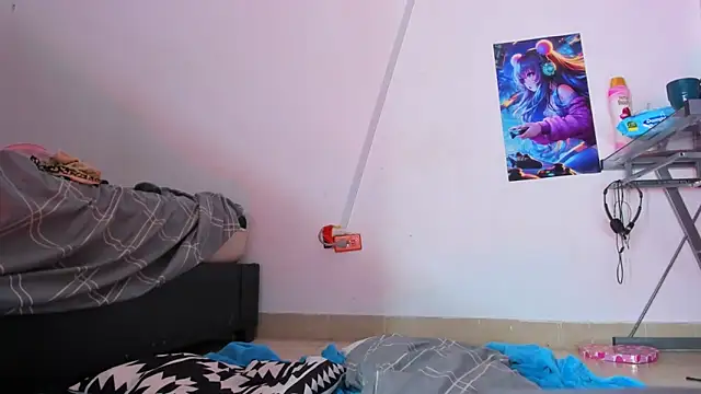 Emily Coper18 online show from 03.02.25