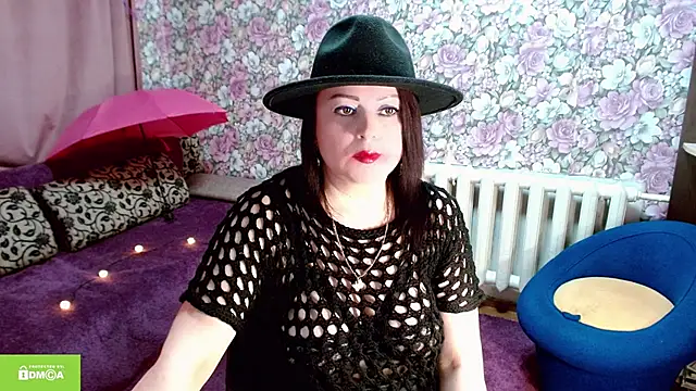 Julia-ru online show from 10.25.25