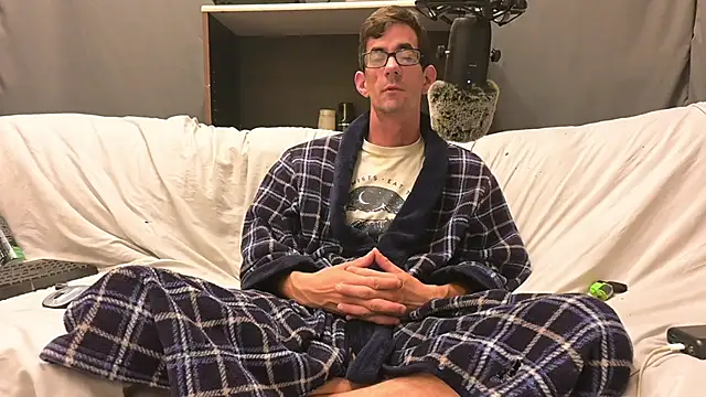 Snapshot of joeiandola chatting on 10.26.25 joeiandola online show from 10.26.25