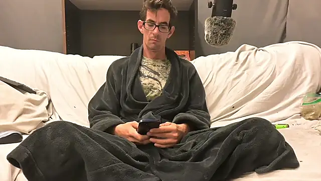 Snapshot of joeiandola chatting on 11.13.25 joeiandola online show from 11.13.25