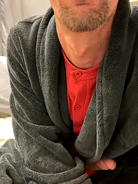 Snapshot of joeiandola chatting on 11.22.25 joeiandola online show from 11.22.25