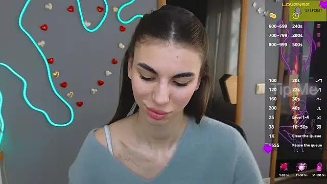 Snapshot of EmmyGreans chatting on 03.20.25 EmmyGreans online show from 03.20.25