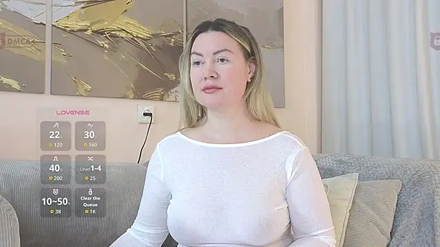 Snapshot of ElleCherry chatting on 09.14.25 ElleCherry online show from 09.14.25