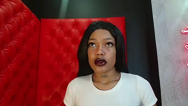 CrystalBrooke3x online show from 11.17.25