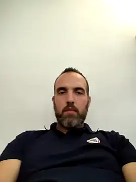 leon3875 online show from 02.05.25