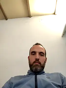 leon3875 online show from 03.12.25