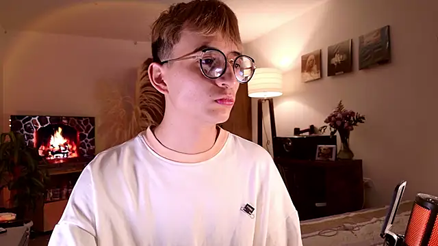 Snapshot of Mr_evan1 chatting on 10.12.25 Mr evan1 online show from 10.12.25