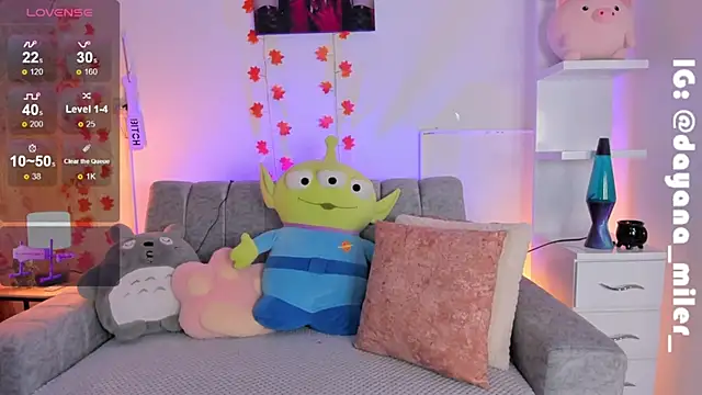 Snapshot of _dayana_miler chatting on 12.24.24 dayana miler online show from 12.24.24