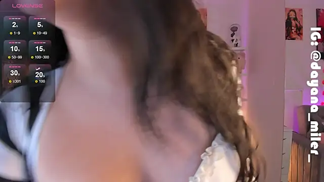 Snapshot of _dayana_miler chatting on 12.31.24 dayana miler online show from 12.31.24