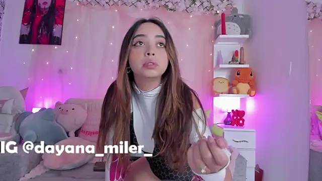 Snapshot of _dayana_miler chatting on 09.09.25 dayana miler online show from 09.09.25