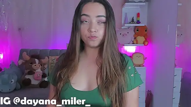 Snapshot of _dayana_miler chatting on 11.12.25 dayana miler online show from 11.12.25