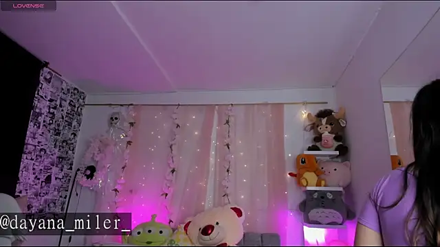  dayana miler online show from 04.24.26