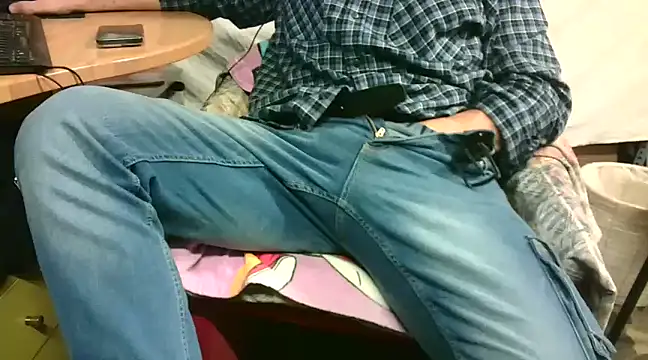 Giulio35 Pika online show from 01.07.25