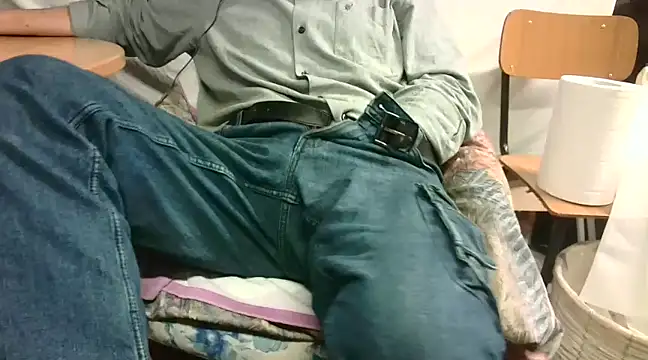 Giulio35 Pika online show from 03.18.25