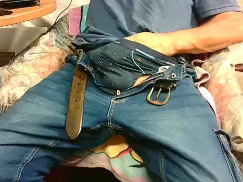 Giulio35 Pika online show from 09.11.25