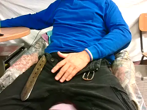 Giulio35 Pika online show from 10.05.25