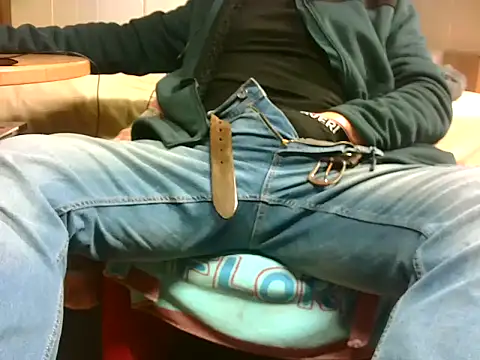 Giulio35 Pika online show from 03.21.26