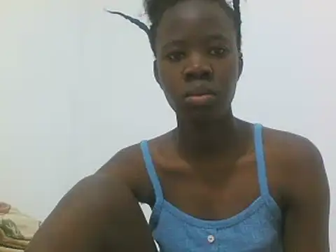 Snapshot of hey_its_andreana chatting on 06.02.26 hey its andreana online show from 06.02.26