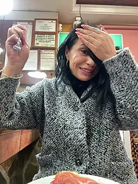 Snapshot of KimKelly13 chatting on 01.19.26 KimKelly13 online show from 01.19.26