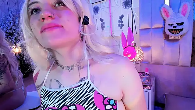 Broklinwhite  online show from 04.18.26