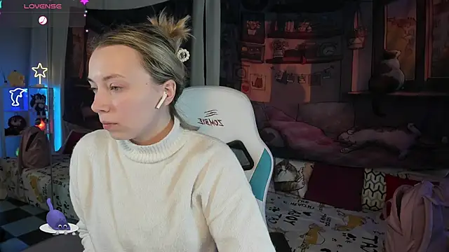 Snapshot of TiffanyBatson chatting on 01.12.25 TiffanyBatson online show from 01.12.25