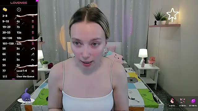 Snapshot of TiffanyBatson chatting on 02.28.25 TiffanyBatson online show from 02.28.25