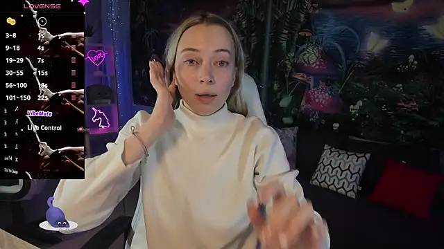 Snapshot of TiffanyBatson chatting on 03.11.25 TiffanyBatson online show from 03.11.25