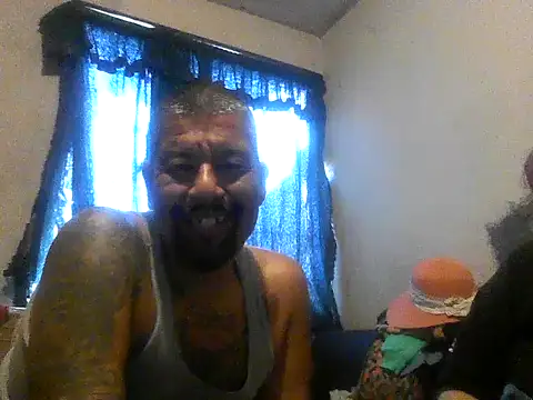 ElMasChingonMX online show from 10.13.25