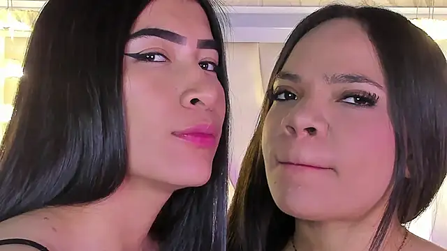 siara and zoe online show from 07.21.26