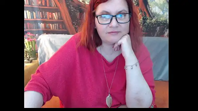 Snapshot of PlayfullMature chatting on 06.07.26 PlayfullMature online show from 06.07.26