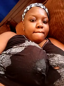 queennapal online show from 03.12.26