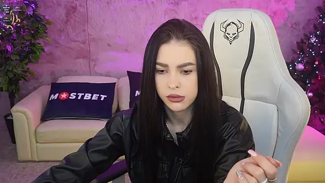 Tina Breeze online show from 12.29.24