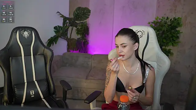 Tina Breeze online show from 10.17.25