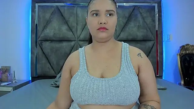 Danielaandximena online show from 12.31.24