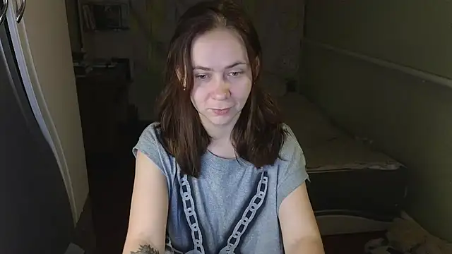 Riley Roo online show from 11.12.25