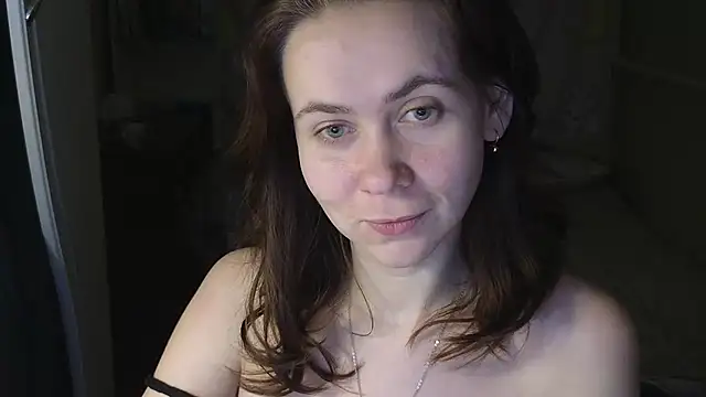 Riley Roo online show from 12.04.25