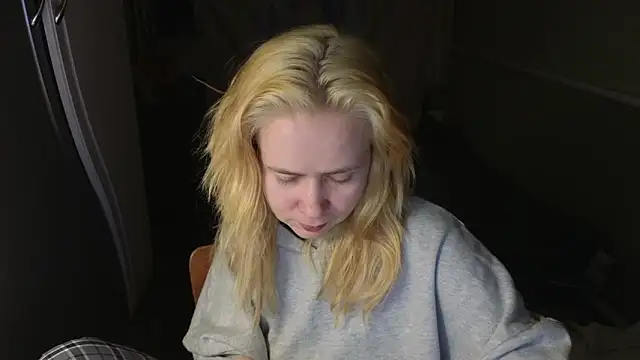 Riley Roo online show from 01.06.26