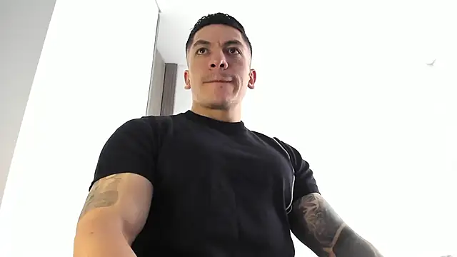Snapshot of aquiles_51 chatting on 04.24.26 aquiles 51 online show from 04.24.26