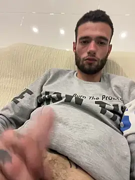 Snapshot of davorm chatting on 03.21.25 davorm online show from 03.21.25