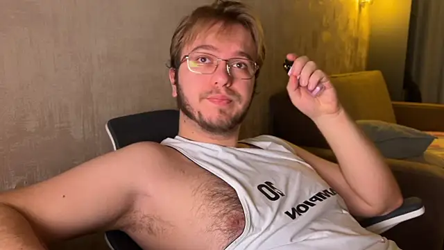 kiopiggy online show from 11.09.25