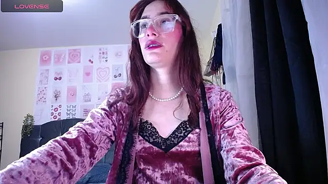 IsaBaileys  online show from 03.22.26